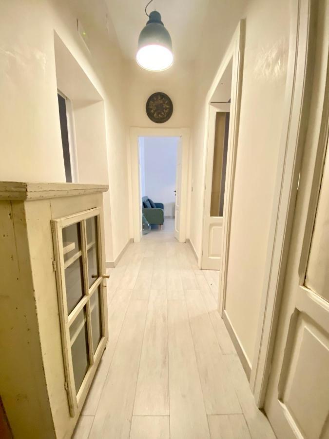 Aletheia Apartment Brindisi Bagian luar foto