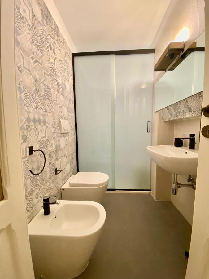 Aletheia Apartment Brindisi Bagian luar foto