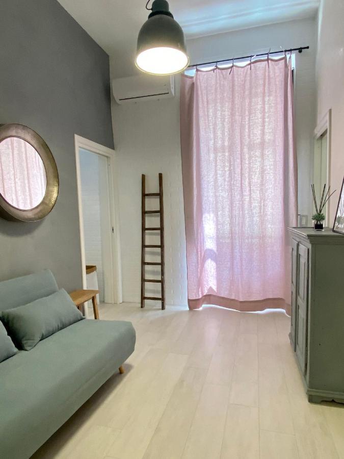Aletheia Apartment Brindisi Bagian luar foto