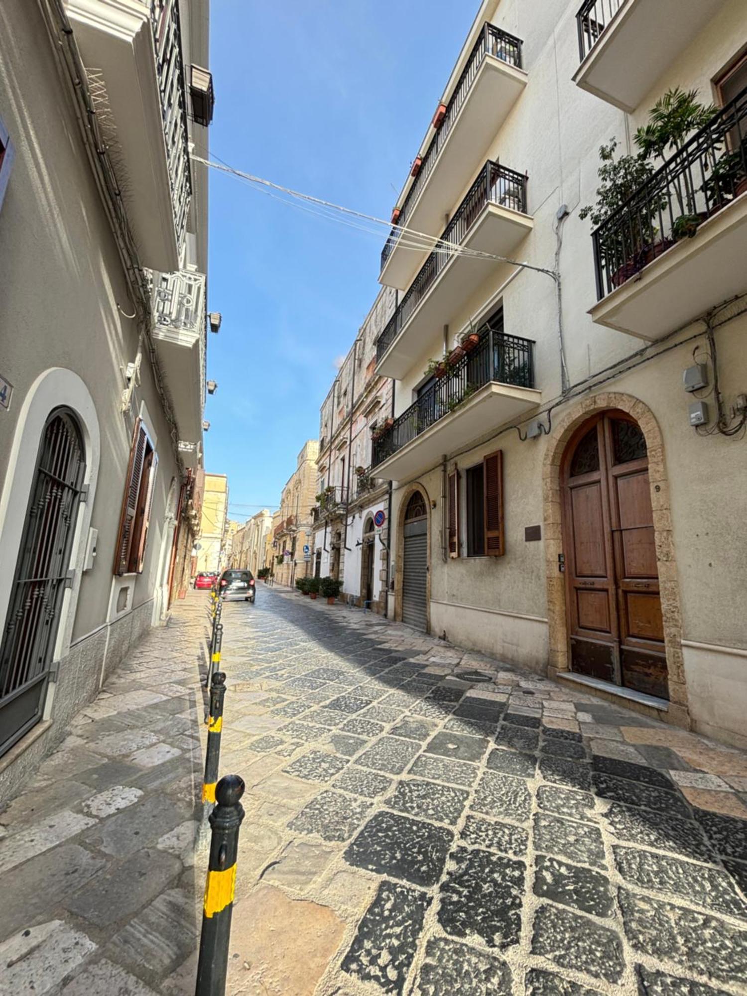 Aletheia Apartment Brindisi Bagian luar foto